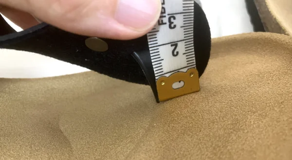 LAD WEATHERのトングサンダルの鼻緒